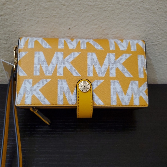 Michael kors Jet Set Small Phone Wristlet Wallet - Picture 1 of 13